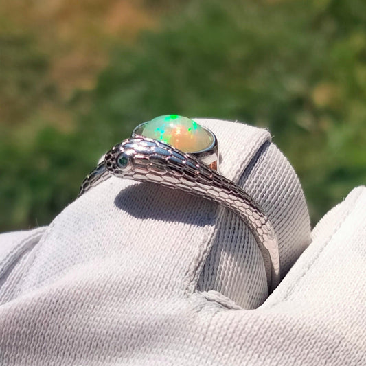 ✨ 925 Sterling Silver Snake Carved Ring with Ethiopian Opal Gemstone ✨