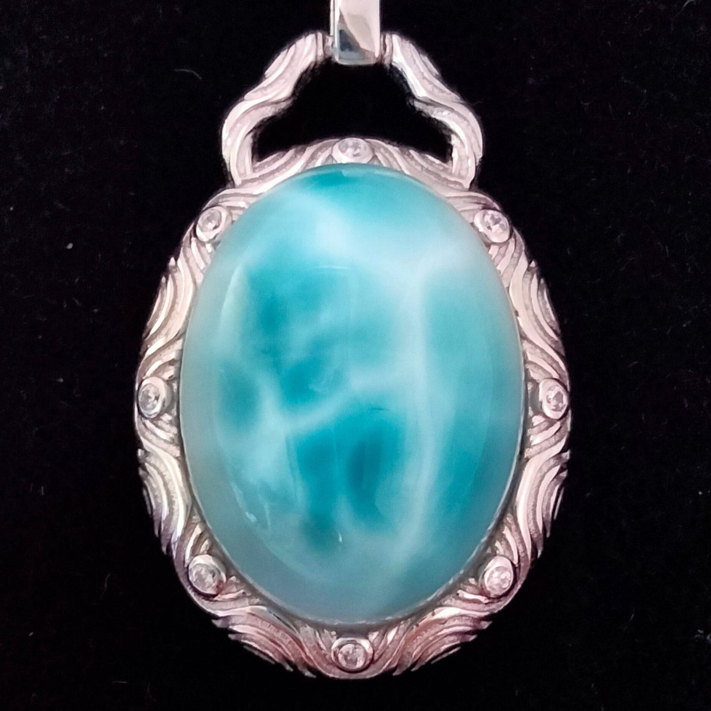 🌊 Larimar encased on 925 sterling silver Pendant includes 925 Sterling Silver Chain🌟