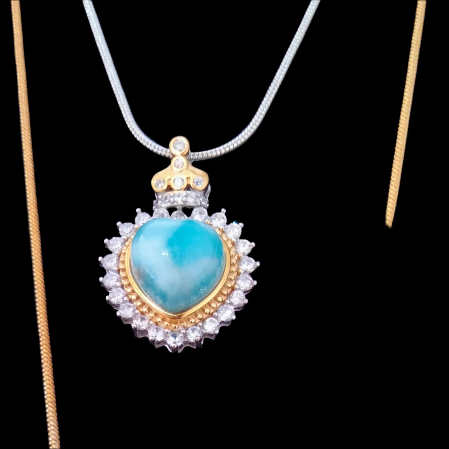 🌊 Larimar & Rock Crystal Heart Pendant includes, 18k White Gold or 18k Yellow Gold Chain.🌟