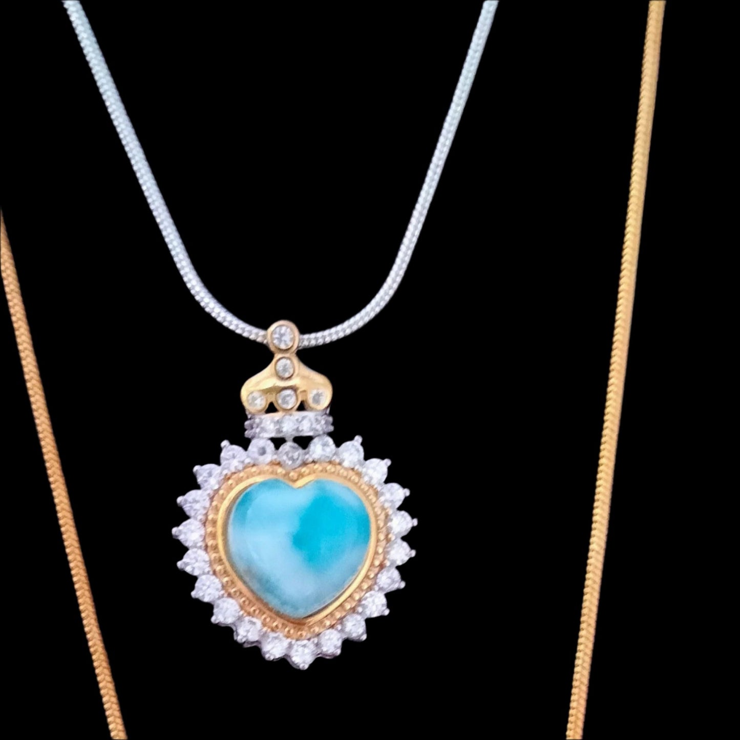 🌊 Larimar & Rock Crystal Heart Pendant includes, 18k White Gold or 18k Yellow Gold Chain.🌟