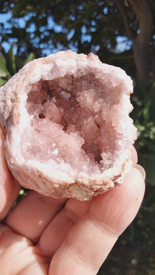 🌸✨ Argentina Pink Amethyst Geode ✨🌸N.5