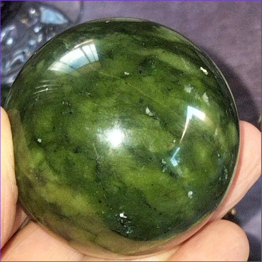 nephrite jade sphere